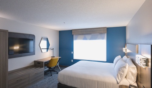 Standard Room, 1 King Bed