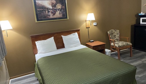 Standard Room, 1 Queen Bed, Non Smoking