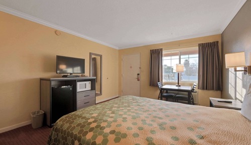 Room, 1 Queen Bed, Accessible, Non Smoking