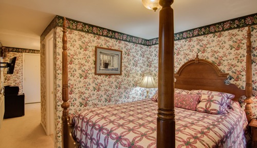 Traditional Room, 1 Queen Bed