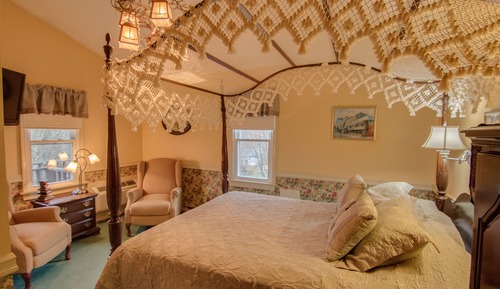 Traditional Room, 1 Queen Bed