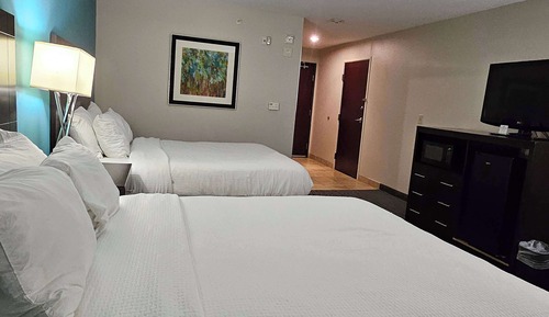 Room, 2 Queen Beds, Hearing Accessible, Non Smoking (Mobility, Bathtub w/ Grab Bars)