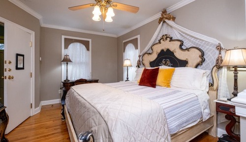 The Majestic Suite, Fireplace and Double person Jacuzzi
