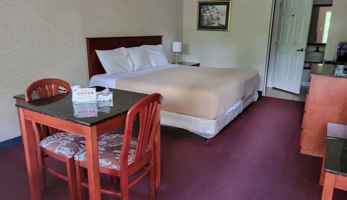 Standard Room, 1 King Bed, Non Smoking