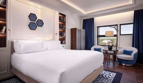 Superior Room, 1 Queen Bed, City View