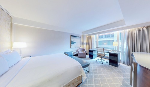 Classic Room, 1 King Bed, Accessible, Non Smoking (Communications Accessible)