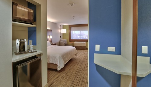 Standard Room, 1 King Bed