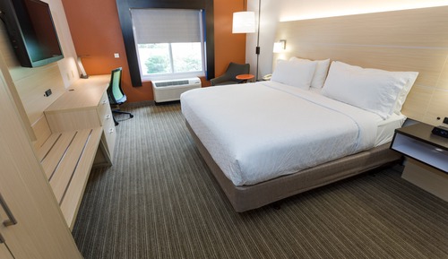 Standard Room, 1 King Bed