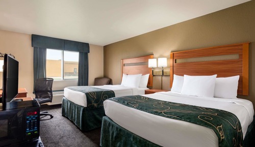 Room, 2 Queen Beds, Accessible, Non Smoking