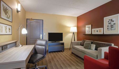 Suite, 2 Queen Beds, Non Smoking