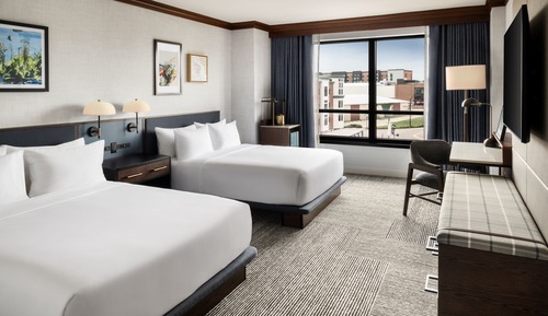 Room, 2 Queen Beds, Accessible, Bathtub