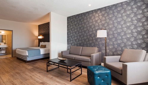 Suite, 1 King Bed with Sofa bed, Non Smoking, Refrigerator (with Sofabed)