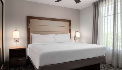 Suite, 1 King Bed, Accessible (Mobility & Hearing, Roll-in Shower)