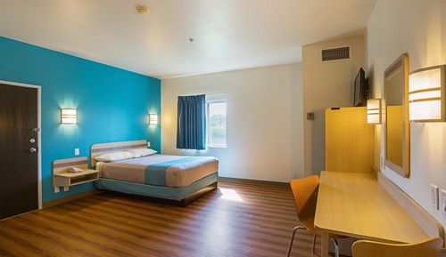 Standard Room, 1 Queen Bed, Non Smoking