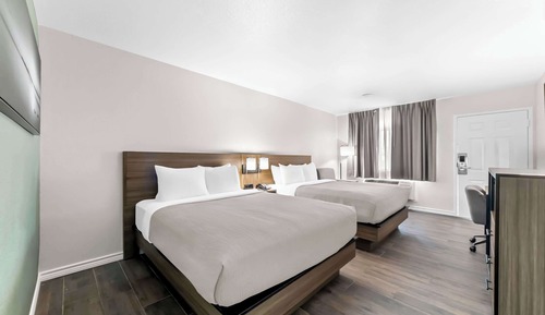 Room, 2 Queen Beds, Smoking (Efficiency)