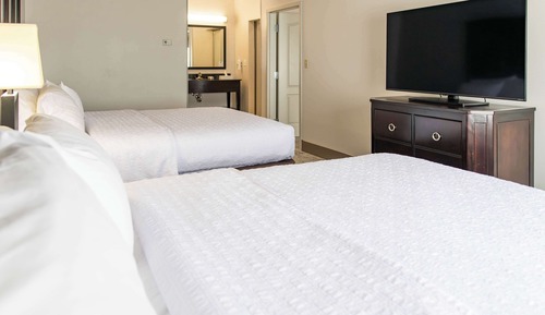Suite, 2 Queen Beds, Non Smoking