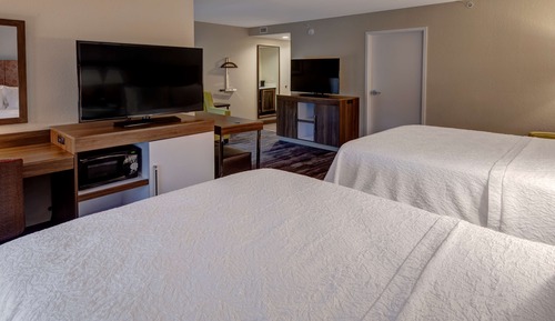 Studio, 2 Queen Beds, Non Smoking, Refrigerator