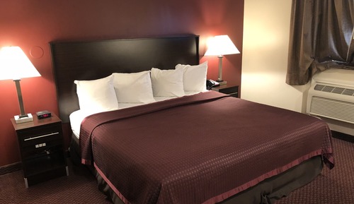Deluxe Room, 1 King Bed