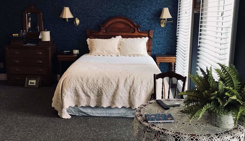 Deluxe Suite, River View
