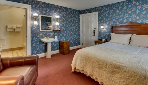 Panoramic Room, River View 303