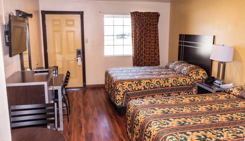 Standard Room, 2 Queen Beds, Non Smoking