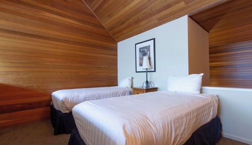 Condo, 1 Bedroom + Loft, Hot Tub (Unit 204)