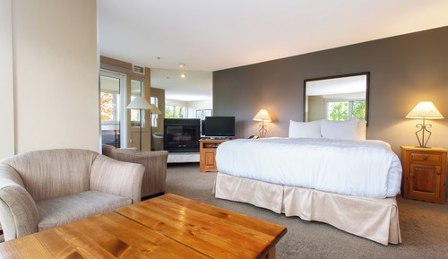 Condo, 1 Bedroom + Loft, Hot Tub (Unit 202)