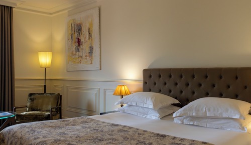 Classic Suite, 1 Double Bed, Mountain View, Garden Area
