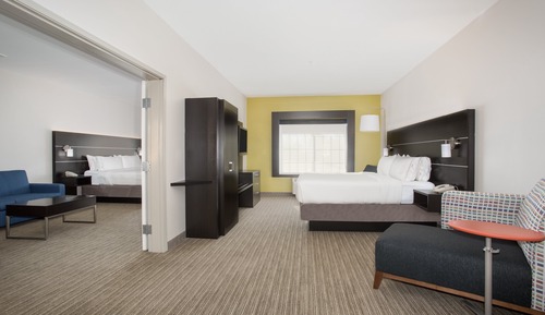 Suite, Multiple Beds