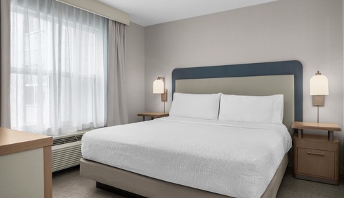 Suite, 2 Bedrooms, Non Smoking (1 King Bed, 2 Double Beds and Sofabed)
