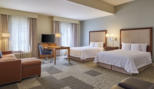 Suite, 2 Queen Beds, Kitchenette