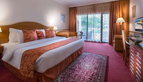 Luxury Suite, 1 King Bed, Kitchenette