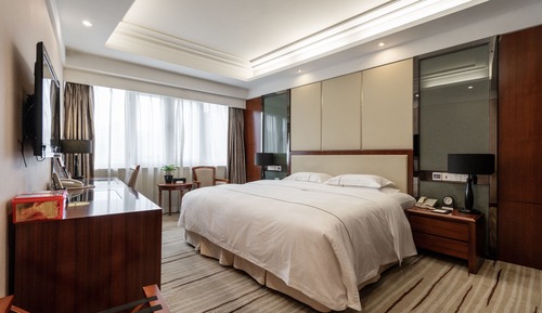 Deluxe King Room