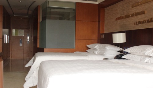 Room, 2 Double Beds, City View