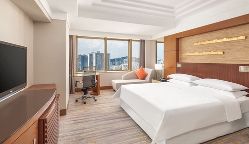 Room, 1 King Bed, City View