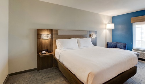 Standard Room, 1 King Bed