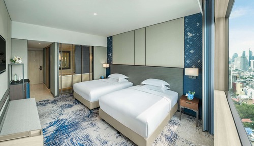 Executive Room, 2 Twin Beds, Business Lounge Access, River View