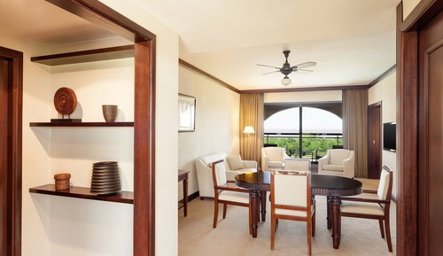 Suite, 1 King Bed, Balcony, River View