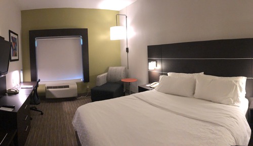 Suite, 1 King Bed, Accessible (Mobility Tub)