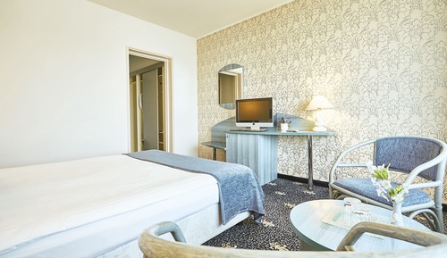 Standard Double Room, River View