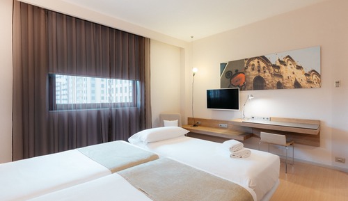 Deluxe Room (with extra bed)