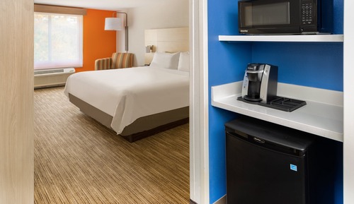 Standard Room, 1 King Bed (Walk-In Shower)