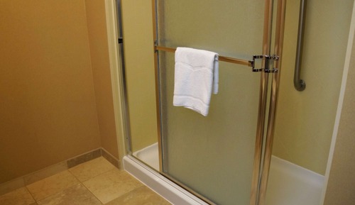 Suite, 1 King Bed, Accessible, Non Smoking
