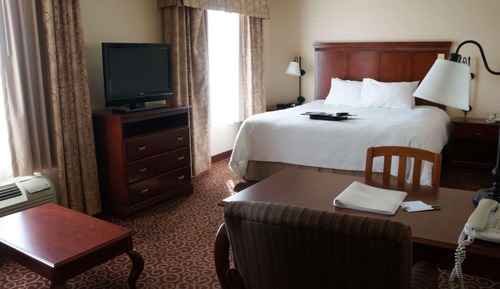 Suite, 1 King Bed, Accessible, Non Smoking