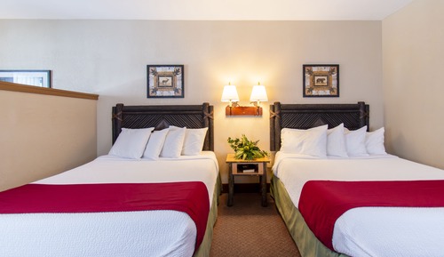 Room including Indoor Waterpark Access
