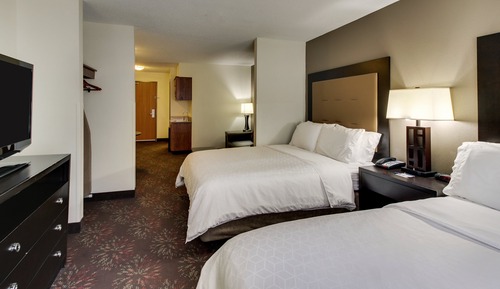 Suite, Multiple Beds