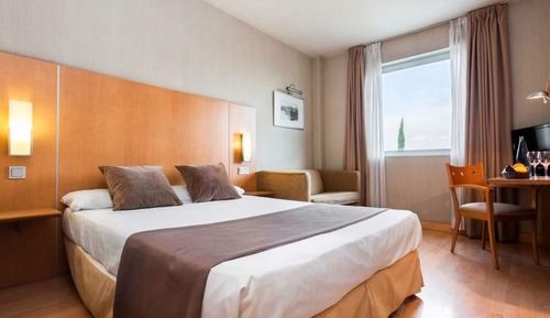 Double Room with extra bed (2 adults and 1 kid)
