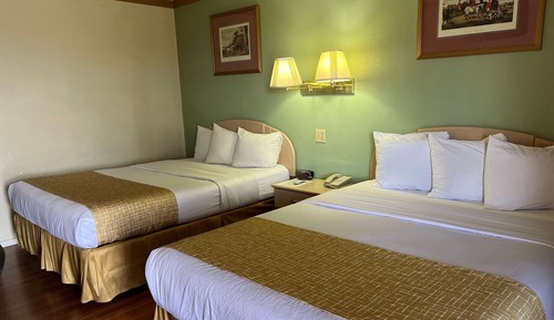 Standard Room, 2 Queen Beds