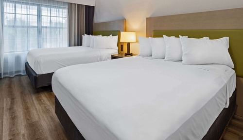 Room, 2 Queen Beds, Accessible, Non Smoking