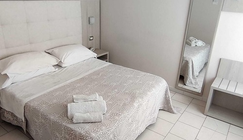 Double Room Single Use